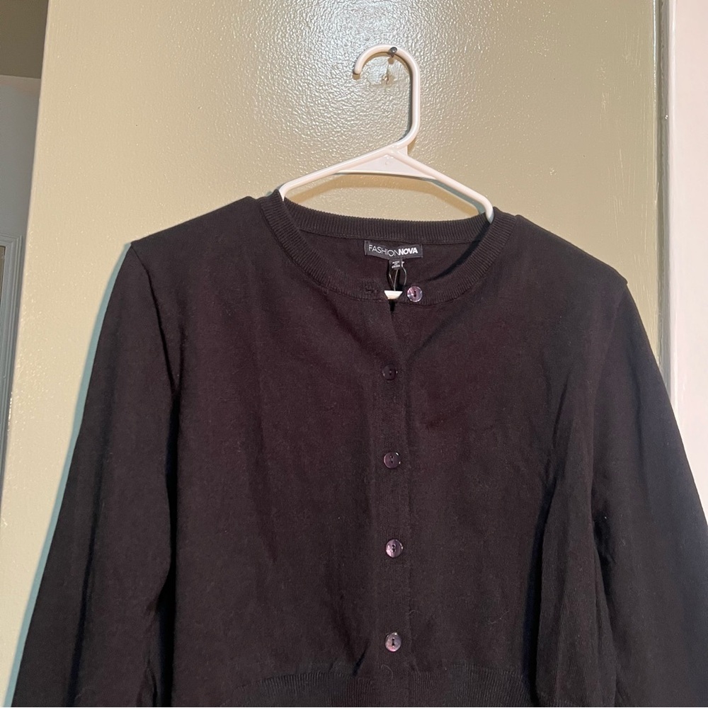 Fashion Nova Women's Plus Size 2X Cardigan Sweater Black Crewneck Cropped Button - Picture 4 of 11